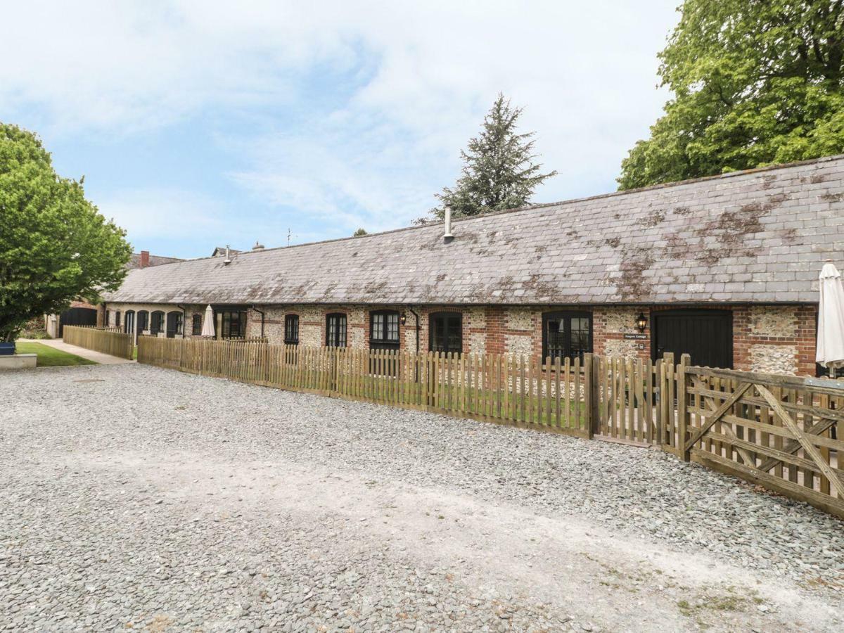 The Old Stables Villa Blandford Forum Exterior photo